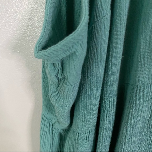 Torrid 5 Green Sleeveless Top - Picture 6 of 9